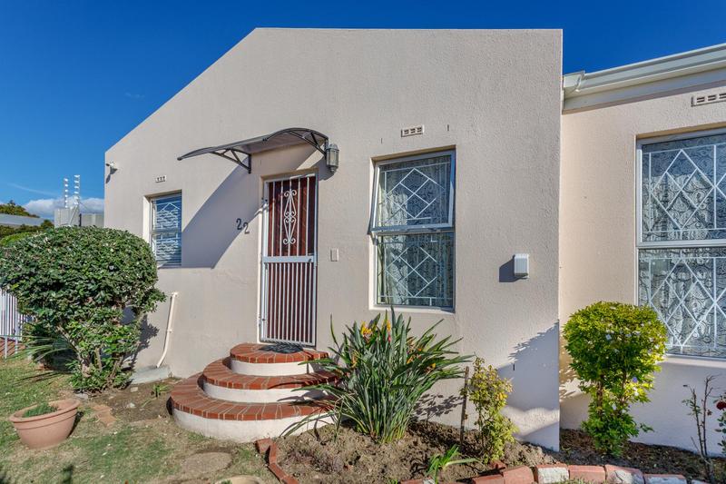 To Let 3 Bedroom Property for Rent in Pinelands Western Cape